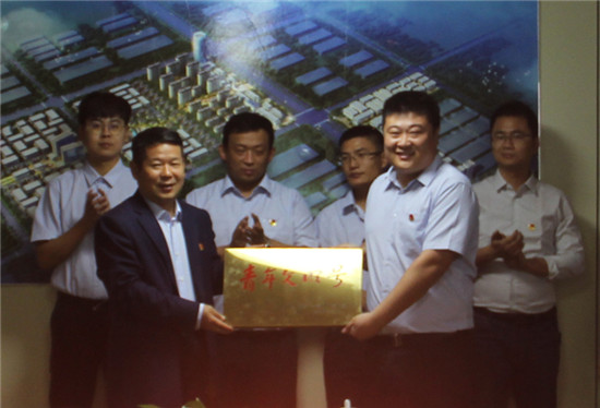 �����ഺ���� ������ҵ��չ�D�Dbbin��ӯ������ί��չ����������������ʽ�ߡ��ഺ����?������ʱ������Ա������̸��